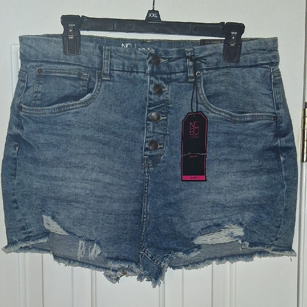 NWT No Boundaries High Rise Destructed Curvy Mom Button Fly Shorts Size 21